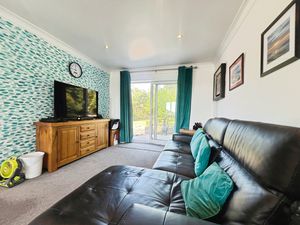 Lounge- click for photo gallery